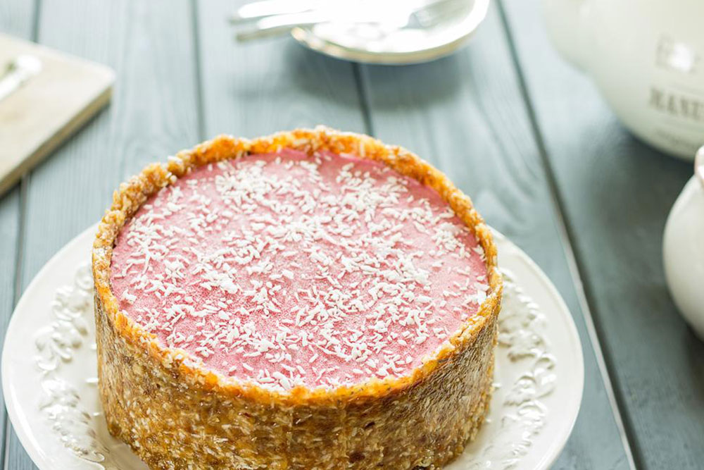 Here’s a simple pastry crust recipe that you can prepare at home